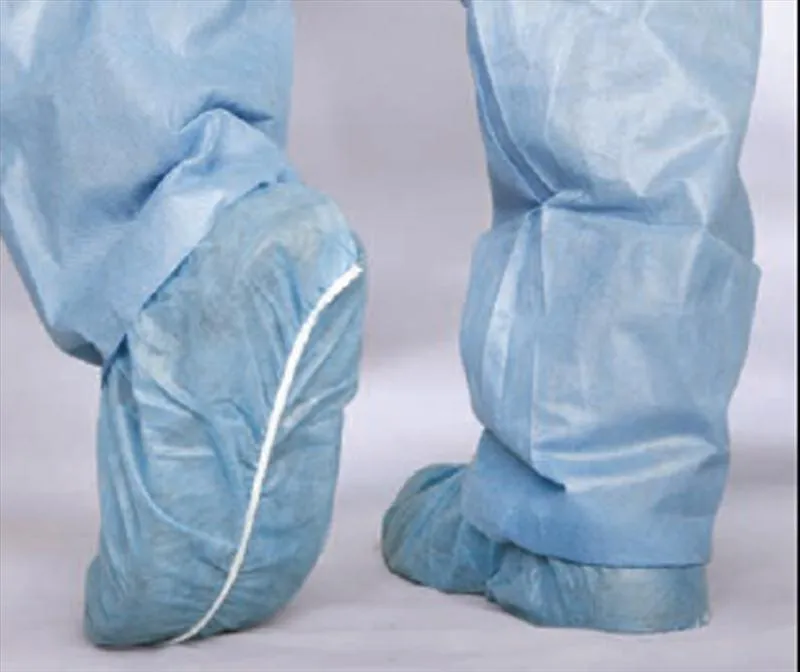 Medline - CRI2000 - Spunbond Polypropylene Smooth Bottom Shoe Covers,Regular