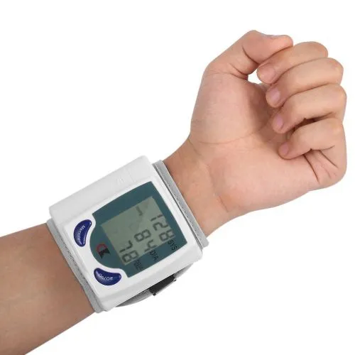 Healthsmart - 04-615-001 - Digital Bp Wrist Monitor