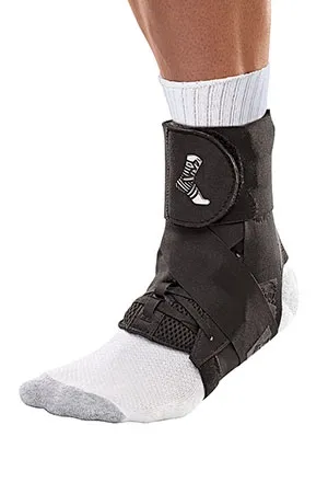 Mueller Sports Medicine - Mueller - From: 47631 To: 47634 - Elastic Ankle Support, lack, In retail pkg) (Products are only available for sale in the U.S. Products cannot be sold on Amazon.com or any other 3rd p